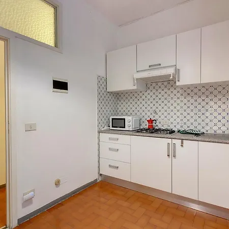 Servi 34 * Florence
